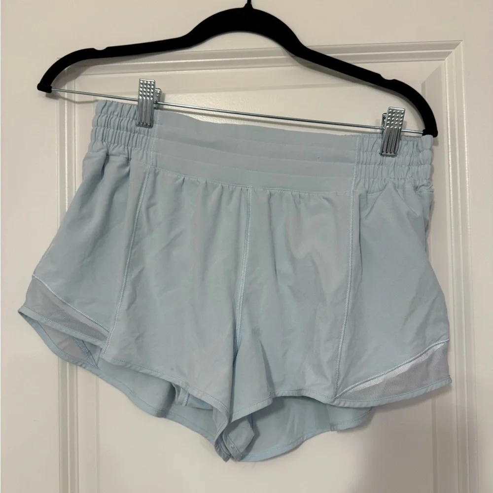 Lululemon Hottie Hot high-rise 2.5” short - Picture 1 of 4